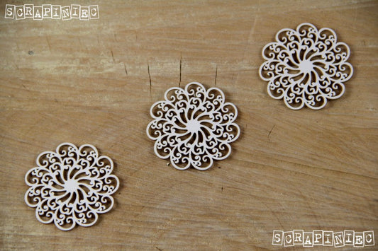 DOILY LACE - 3 SMALL ROSETTES